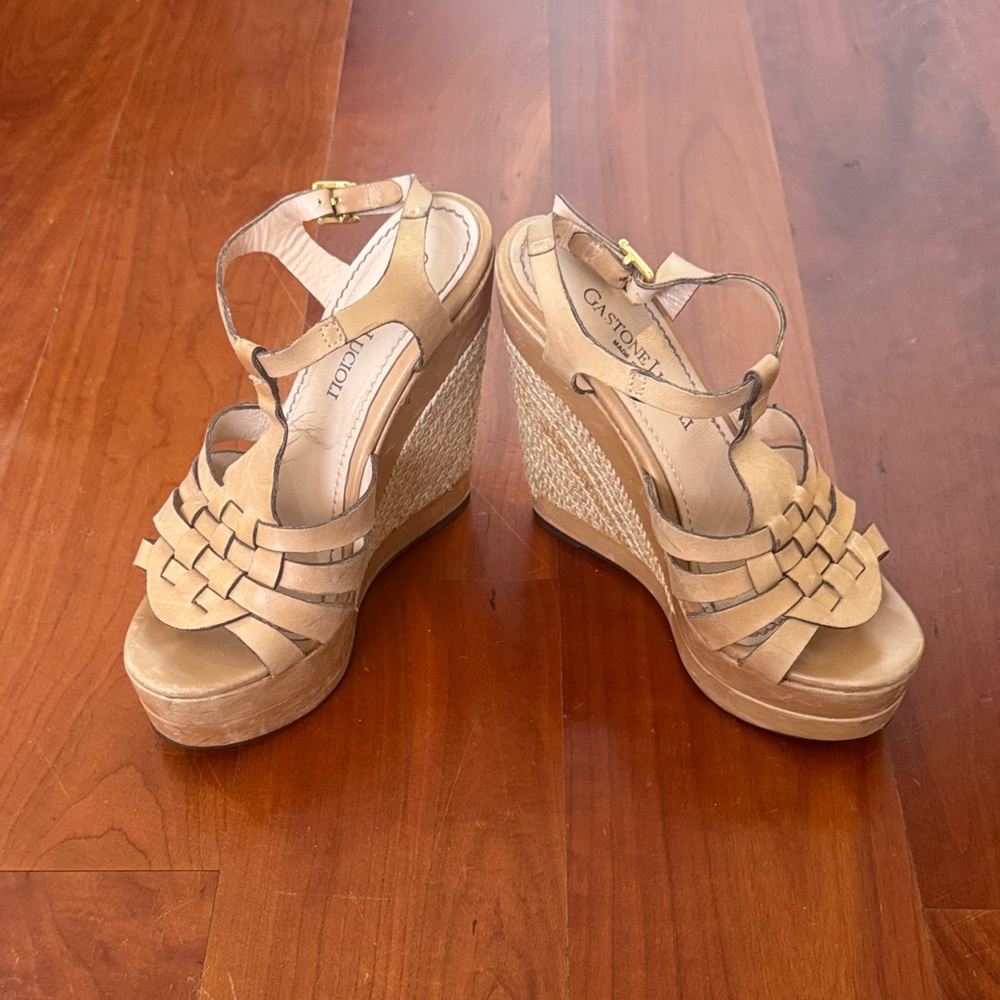 Gastone Tan Woven Wedge Sandals